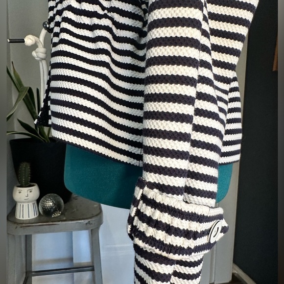 CAbi #5654 Harbor Jacket medium - Picture 10 of 16